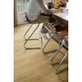 Kép 16/27 - Quick-Step Unilin SIG4762 Laminált padló, Csiszolt természetes meleg tölgy, 9 mm, 1 sávos (2,048 m2/doboz